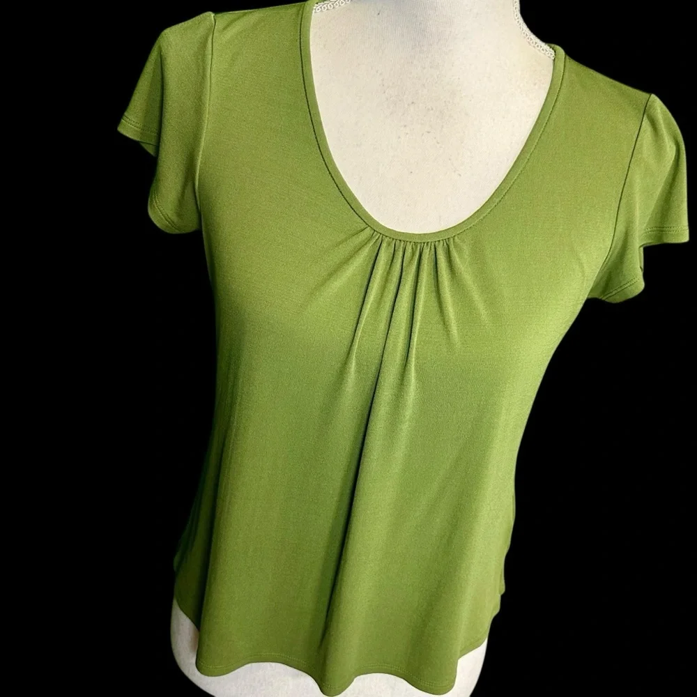 Eileen Fisher 100% Silk ‘Balletneck Cap Sleeve Top’ in “Edamame” Green Size SP - Picture 13 of 14